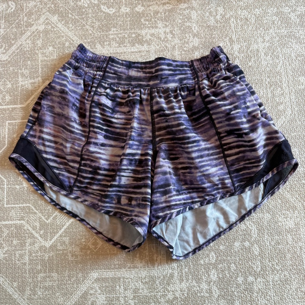Lululemon Hotty Hot Shorts Women Size 4 Tall Purple Tie Dye Athletic